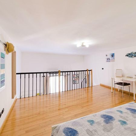 Appartement Modern House à Naples Extérieur photo